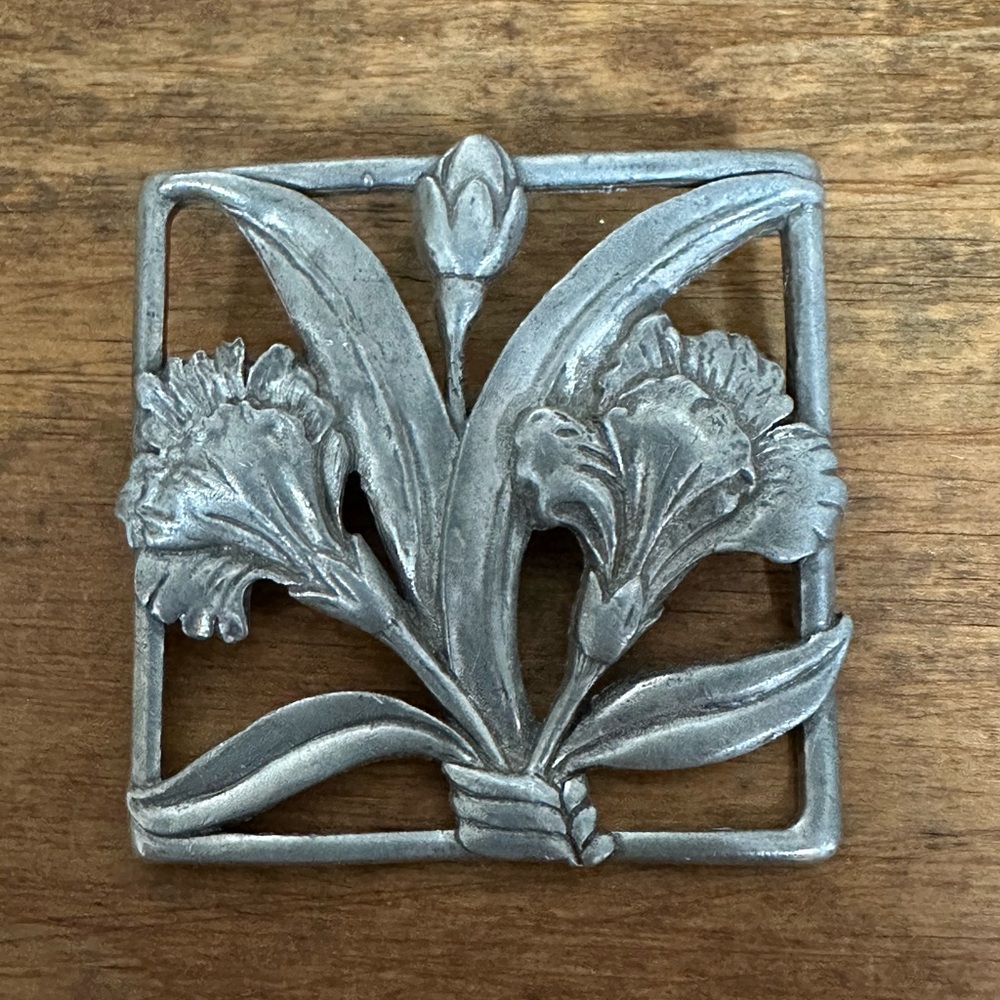 Seagull Pewter Canada Orchid Bouquet Frame Brooch, Vintage